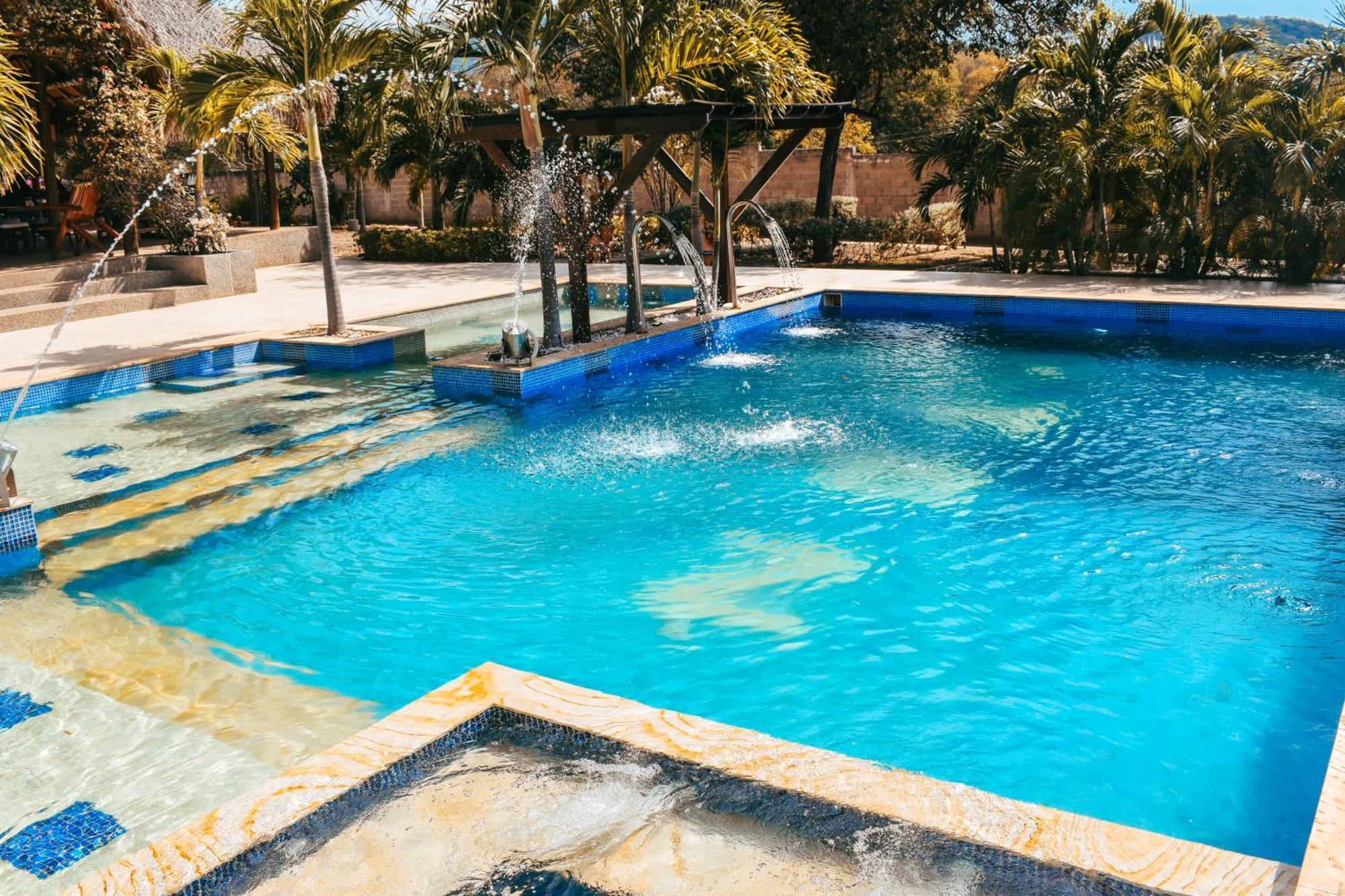 Rancho Ton Hotel Boutique Bonda Екстер'єр фото